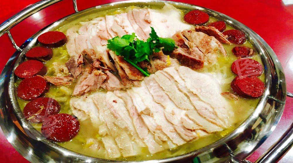 【吃货福利】法拉盛辽宁饭店---豪爽杀猪菜大馅儿饺子穿越回大东北,地图粉送孜然鸡架喽