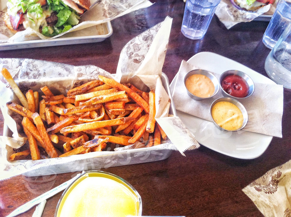 bare-burger-36